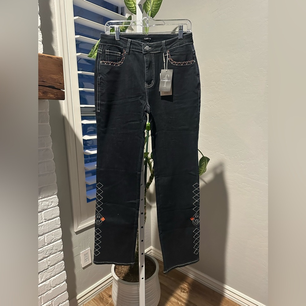 Flamingals Embroidered Rhinestone Decor Mid Rise Bootcut Jeans Size Large NWT - Picture 12 of 14